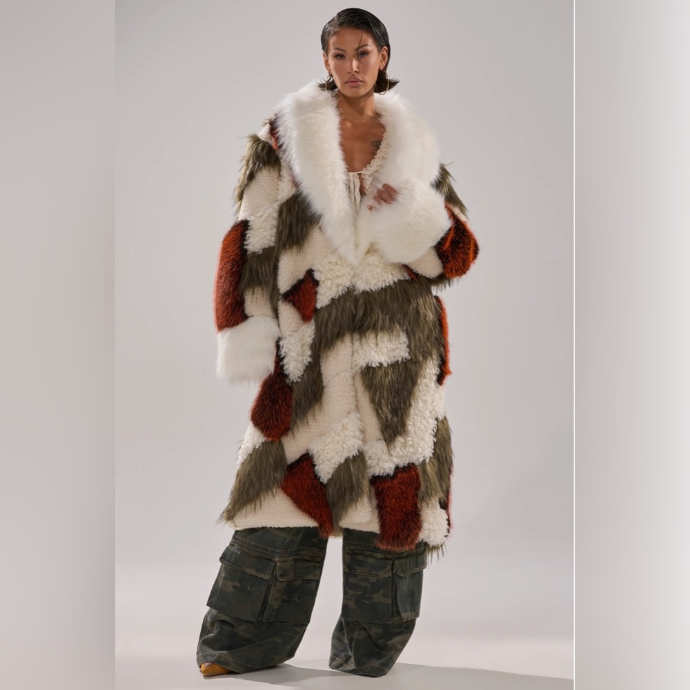 NWT Akira Patchwork Faux Fur Coat in Cream, Olive & Rust    1X /2X - Picture 4 of 12